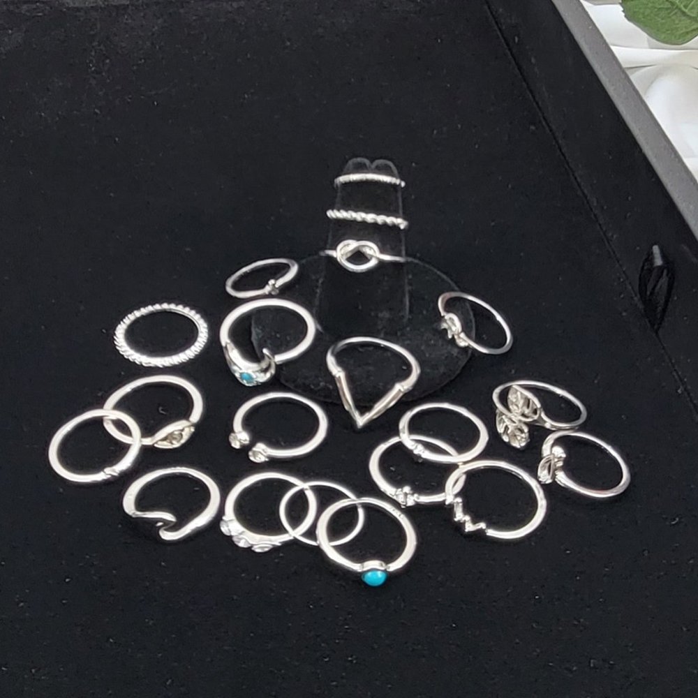 Set of 20 Assorted Silvertone Rings